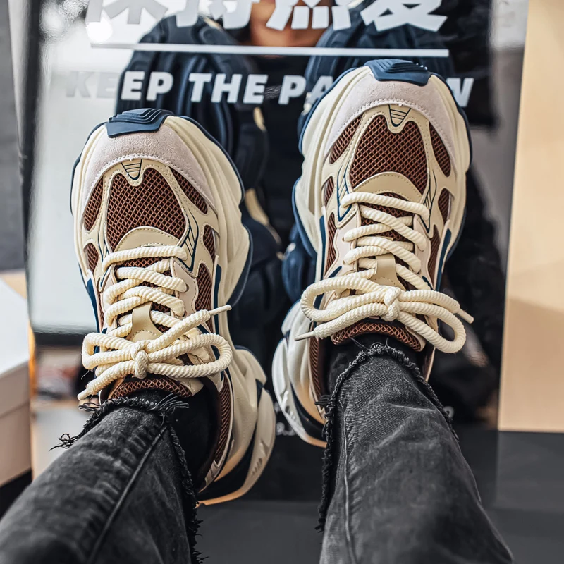 Herren-Dad-Sneaker, atmungsaktives Obermaterial aus großem Mesh, dicke Juteschnürsenkel, farblich abgesetzte dicke Sohle, höhenvergrößernd und rutschfest, retro-trendiger Stil, mehrere Farboptionen verfügbar, vielseitige Freizeitschuhe für den täglichen Arbeitsweg und die Straßenmode. – Detail 7