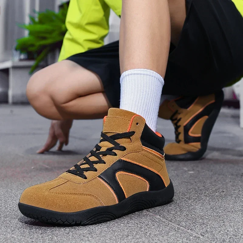 

Autumn and Winter New Men Boots Ankle Walking Shoes For Man Retro Waterproof Non-slip Rubber Outdoor Casual Sneaker Plus Size 48