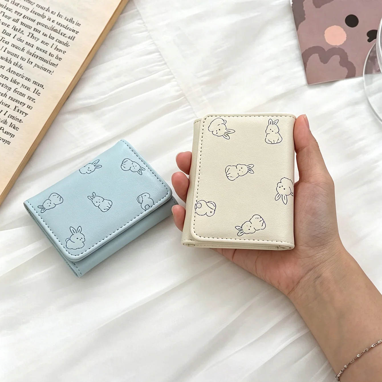 Line Rabbit Print PU Trifold Wallet, 2 Colors Multi-slot Mini Purse for Girls to Store Cards Coins ID Must-have for travel