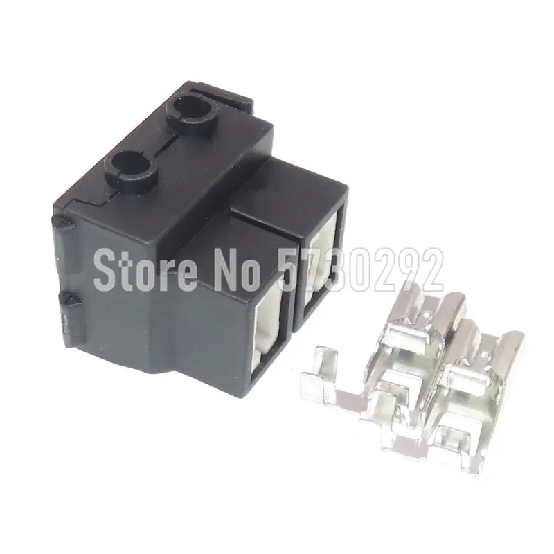 2P H7-2B Ceramic Headlight Connector Wiring Harness High Voltage LED Automotive Plug