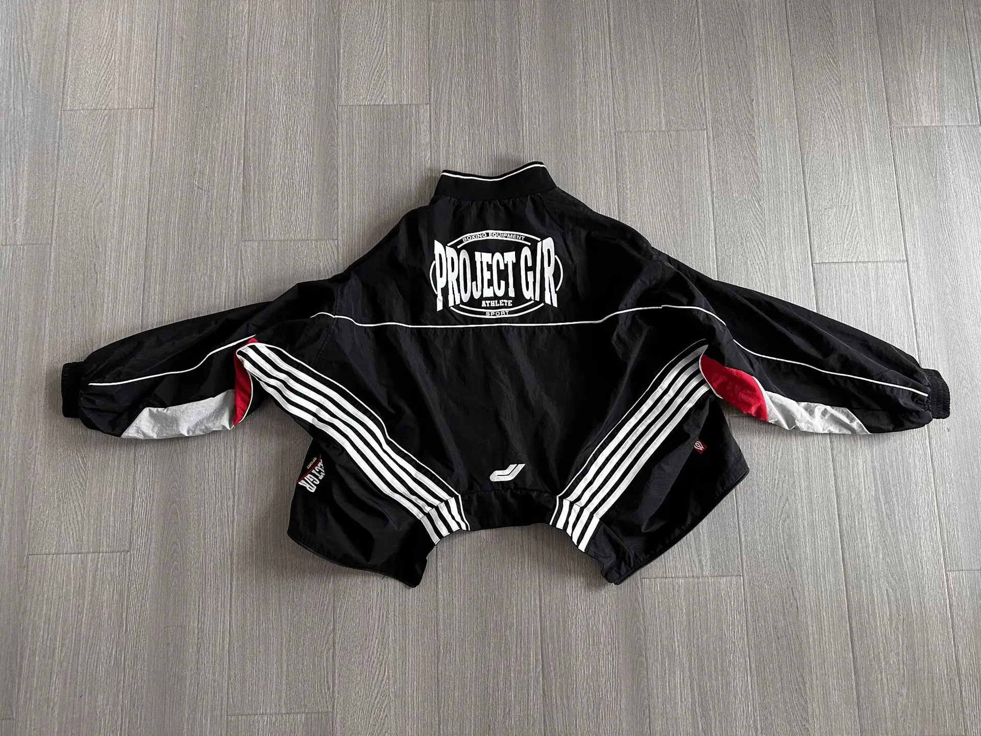 New 2026 Men Striped Project Technical zip-up Parka Track Zipper Casual Mess Windbreaker With Hoody Trench Jackets Coat #E84