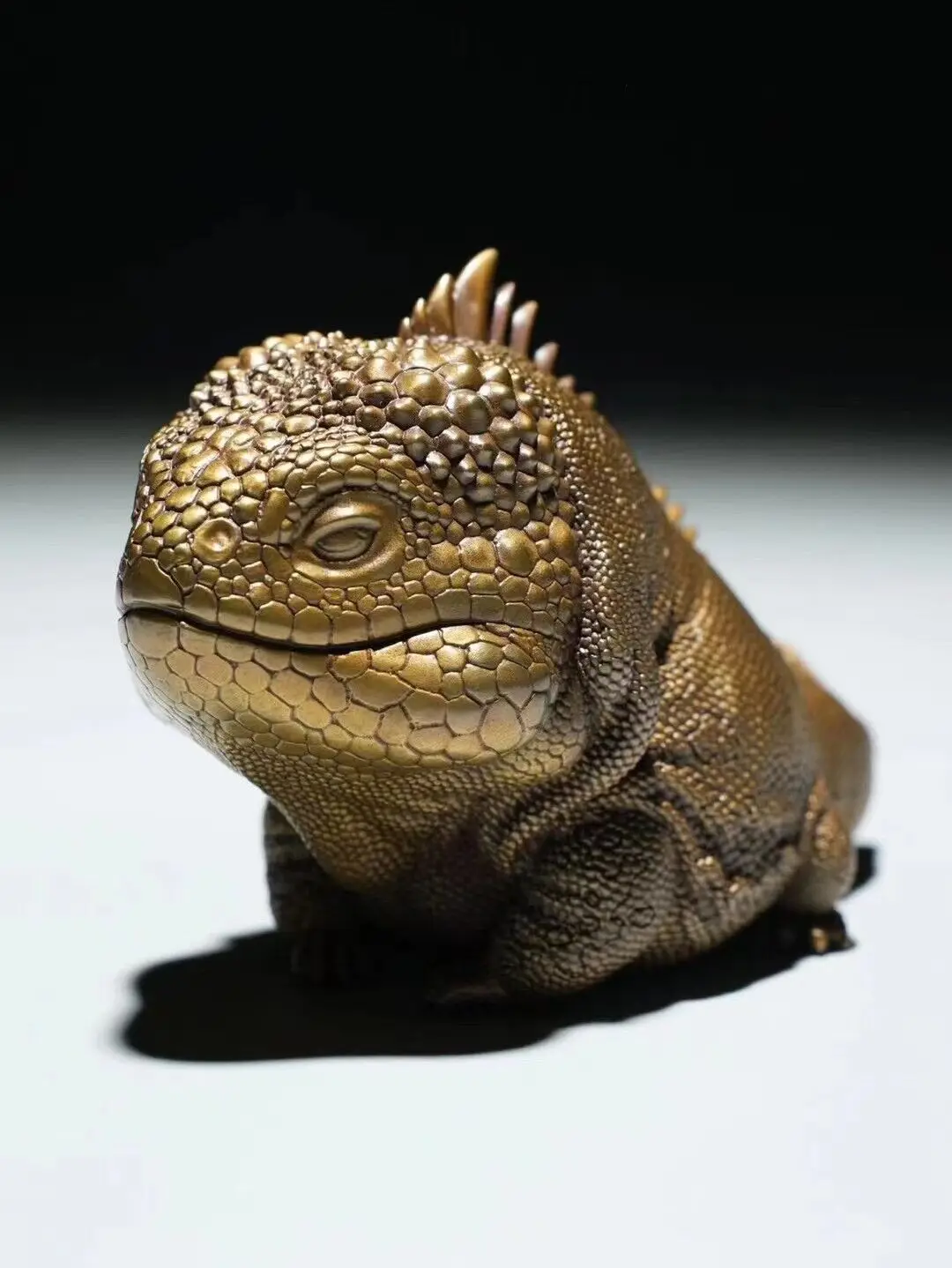 BOWUZHI Studio Lizard Limited Brass Model Ground Agama Armadillo Girdled Animal Collection Scene Decoration Birthday Gift