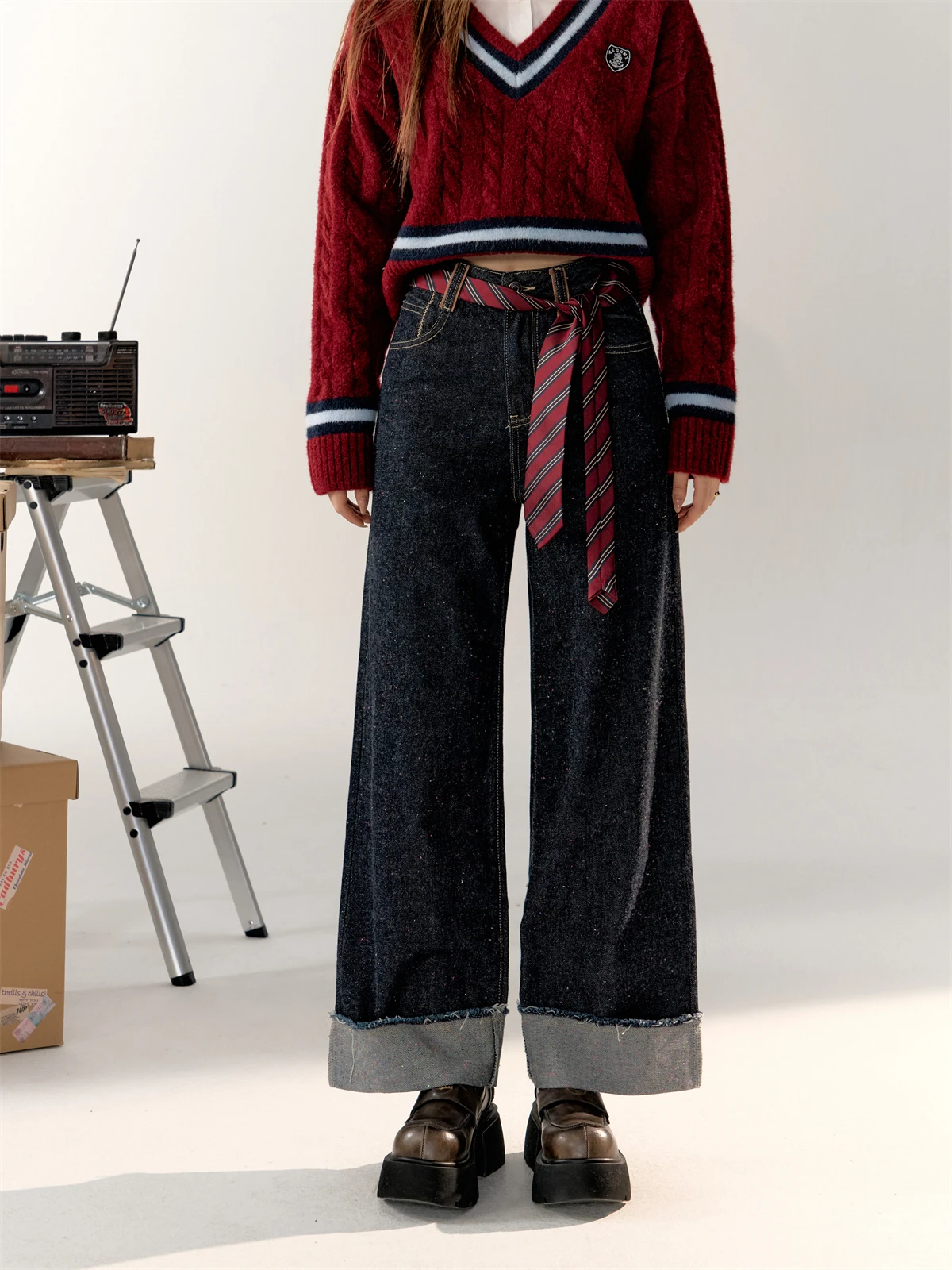 

Темно-синие прямые джинсы с высокой талией, свободный дизайн в американском стиле ретро, широкие брюки, повседневные однотонные манжеты со старой модой