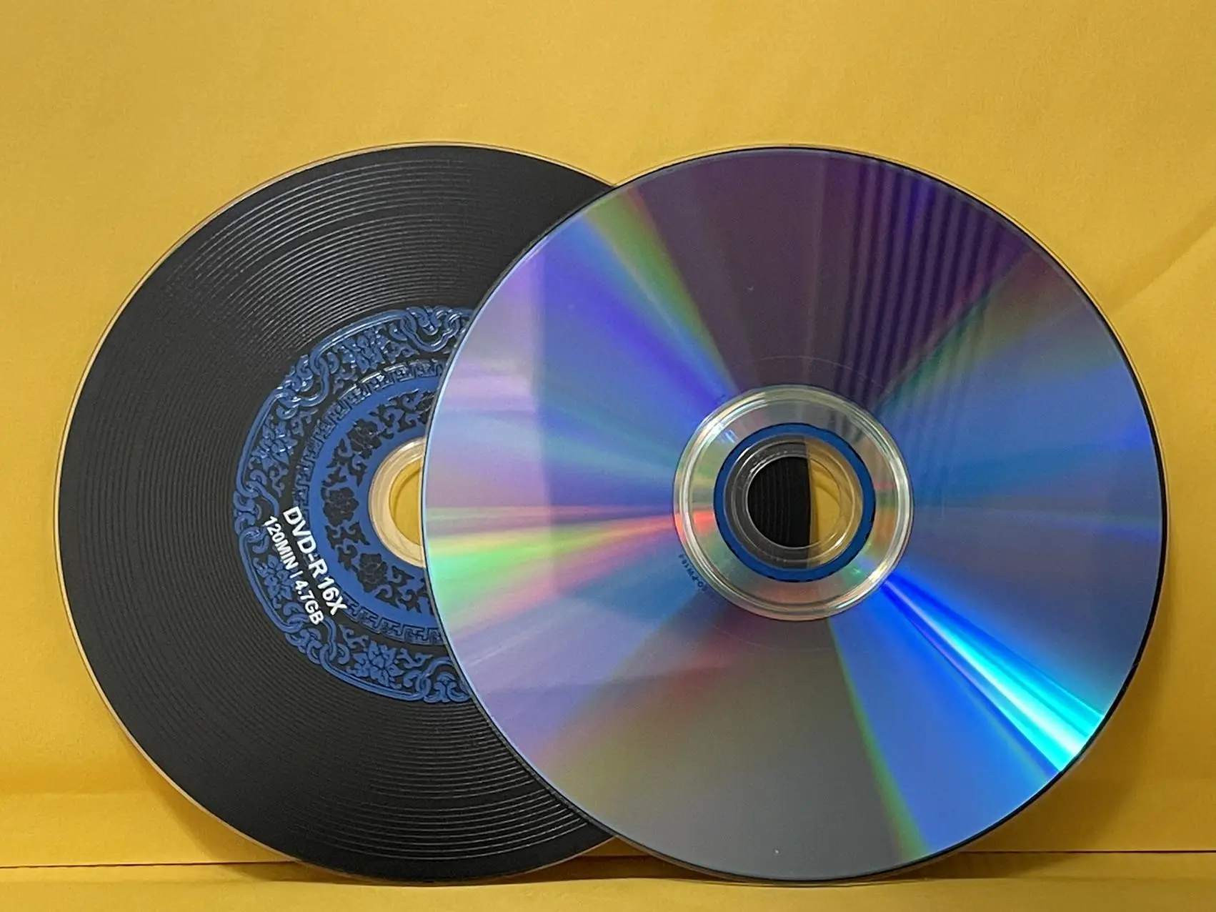 Wholesale 50 discs A+ Ri-brand Blank Printed 16x 4.7 GB Black/Blue DVD R