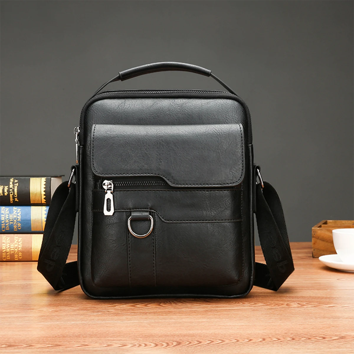 حقيبة صدر متعددة الوظائف للجنسين - مبطنة من البولي يوريثان مع حزام قابل للتعديل، حقيبة كروس بسحاب ذات سعة كبيرة للتنقل