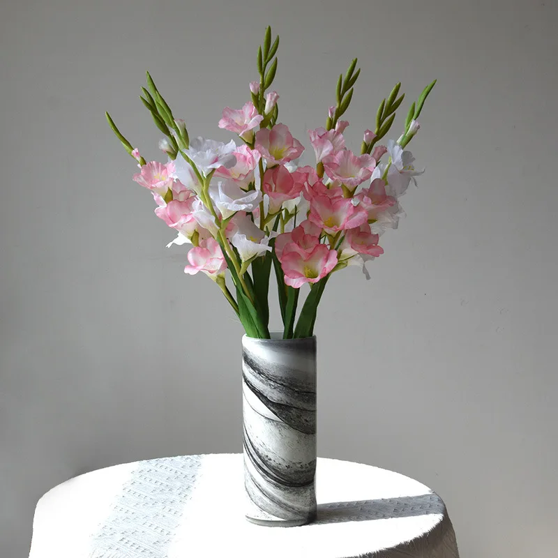 4 Stück Künstliche Blumen Seiden-Gladiolen in Lila Hotel-Dekoration Kunstblumen Simulation 7-Köpfiger Clivia-Zweig Heim-Dekoration – Detail 5