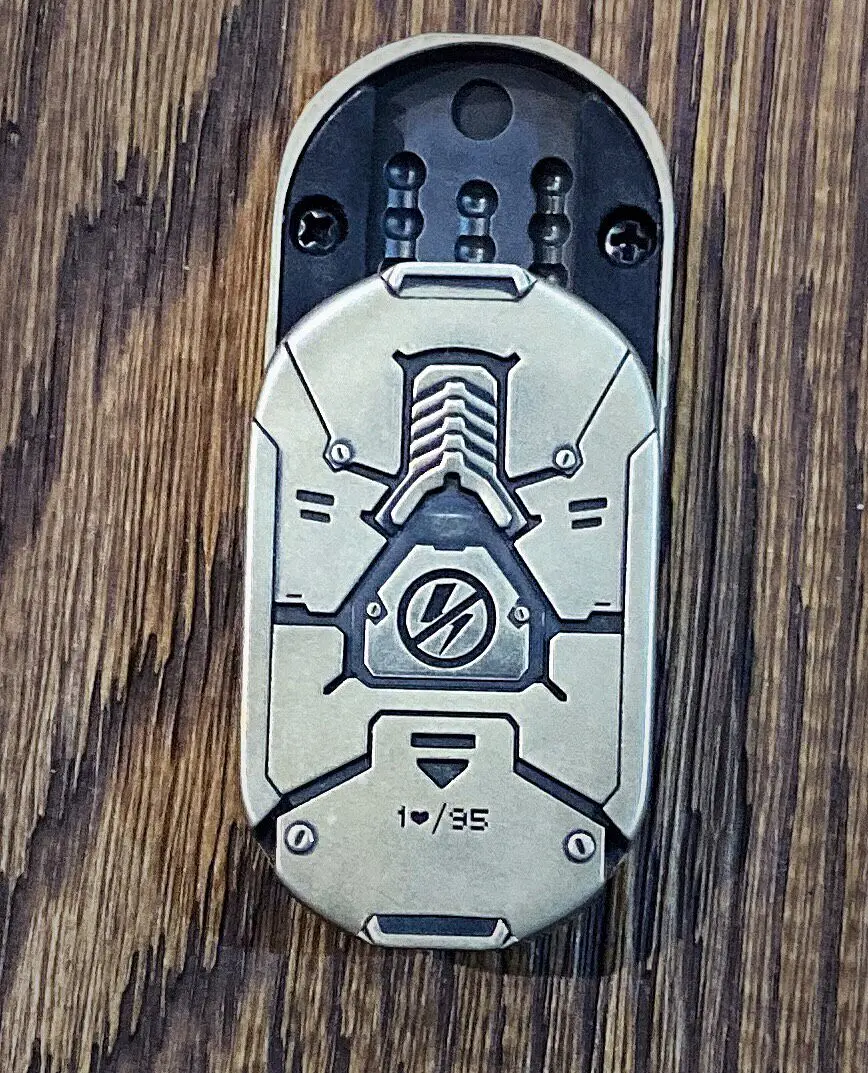 Used EDC Leyang Case Dharma Mechanical Push Card, Copper Material, Limited To 95 Sets, with Numbered Three Rows of Tracks