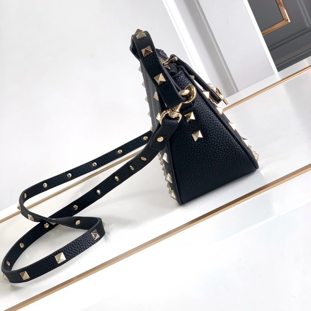 2024 Stud Rivet Designer Black Luxury Design Small Crossbody Bag Fashion Leather Shoulder Messenger Women Purses and Handbags