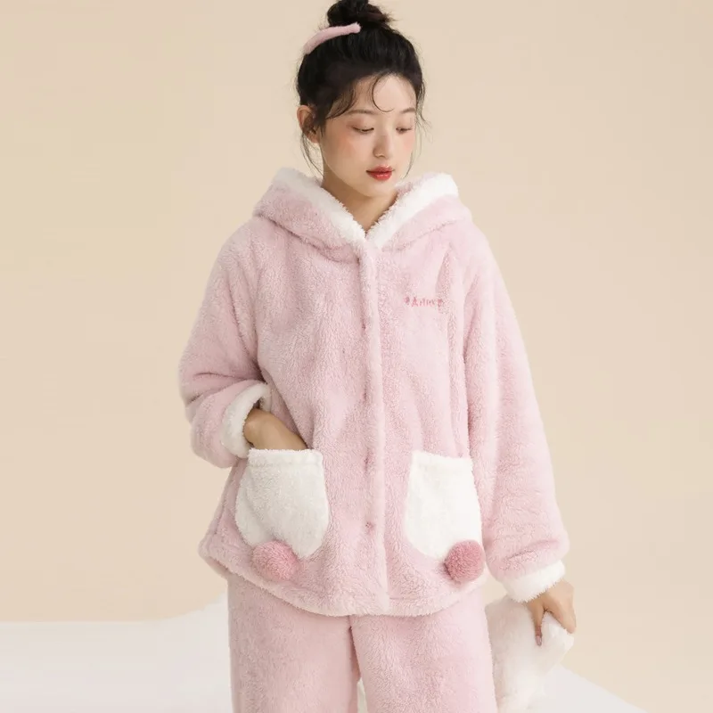 pyjama-en-molleton-de-corail-epais-pour-femmes-avec-oreilles-de-lapin-mignonnes-vetements-de-detente-chauds-d'hiver-pour-un-confort-confortable
