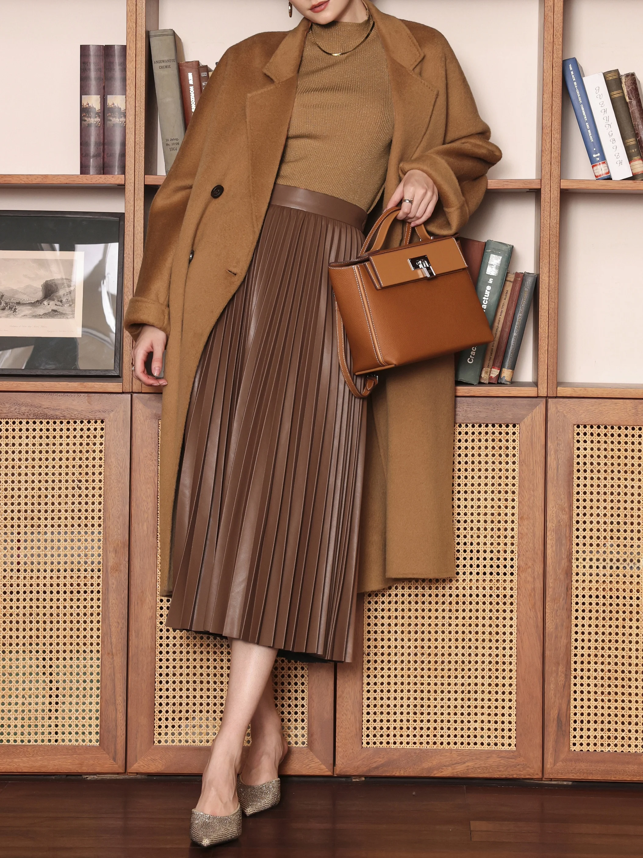 Elegant High Waist Maxi Skirt with Pleats Long Slimming A-Line Midi Skirt for Women PU Leather Spring Autumn Seasonal Wear