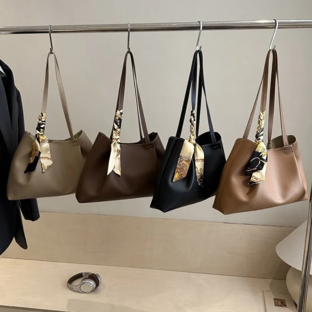 

New Large Ruched Female Clutch Ribbon Design PU Leather Shoulder Bag Waterproof Inner Bag Bucket Tote Bag Daily Use