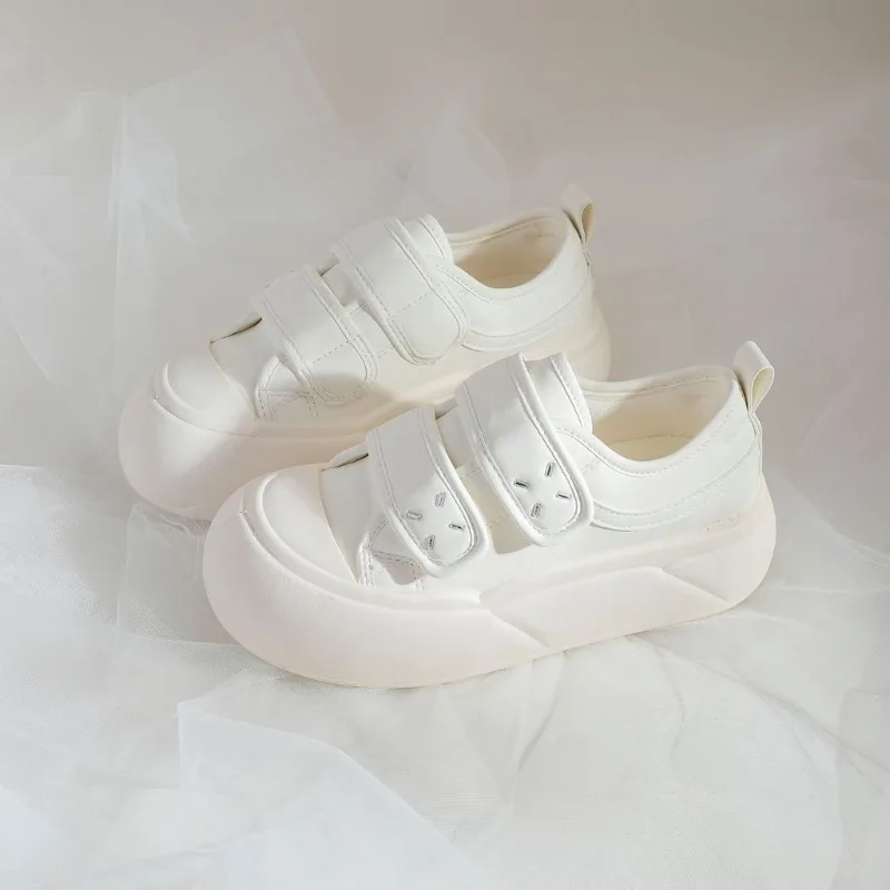 

Korean-style Fashionable and Versatile Basic White Shoes for Women, 2026 Spring New Style,Breathable Thick-soled Casual Sneakers