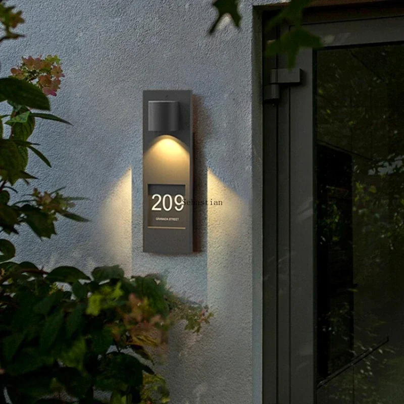 

Outdoor Waterproof Doorplate Light, Solar Powered, Human Body Sensing Wall Light, Villa Courtyard Gate Charging Light