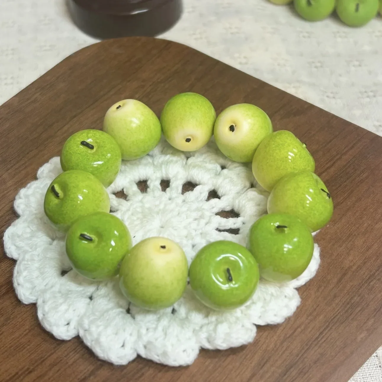 3D Realistic Apple Resin Bracelet Kawaii Fruit Bangle Y2K Gothic Jewelry Birthday Holiday Gift for Women Girls