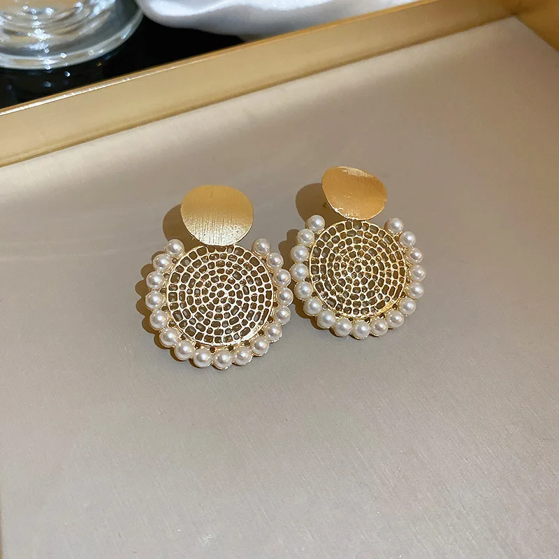 French Elegant Micro Set Zircon Bowknot Pearl Pendant Earrings 2024 New Design Jewelry for Womens Girls Fashion Ear Accessories