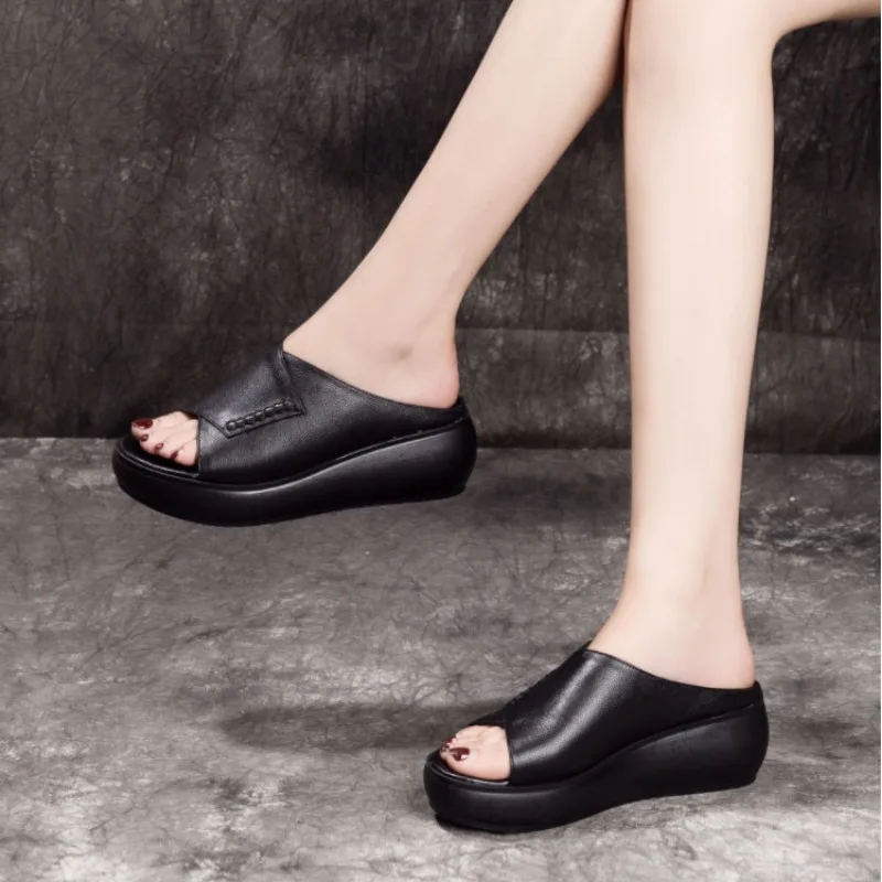 2023 Summer New Fashion Solid Color Open Toe Women Slippers Wearing Thick Sole Slope Heel Comfortable Women\'s Shoes Outside