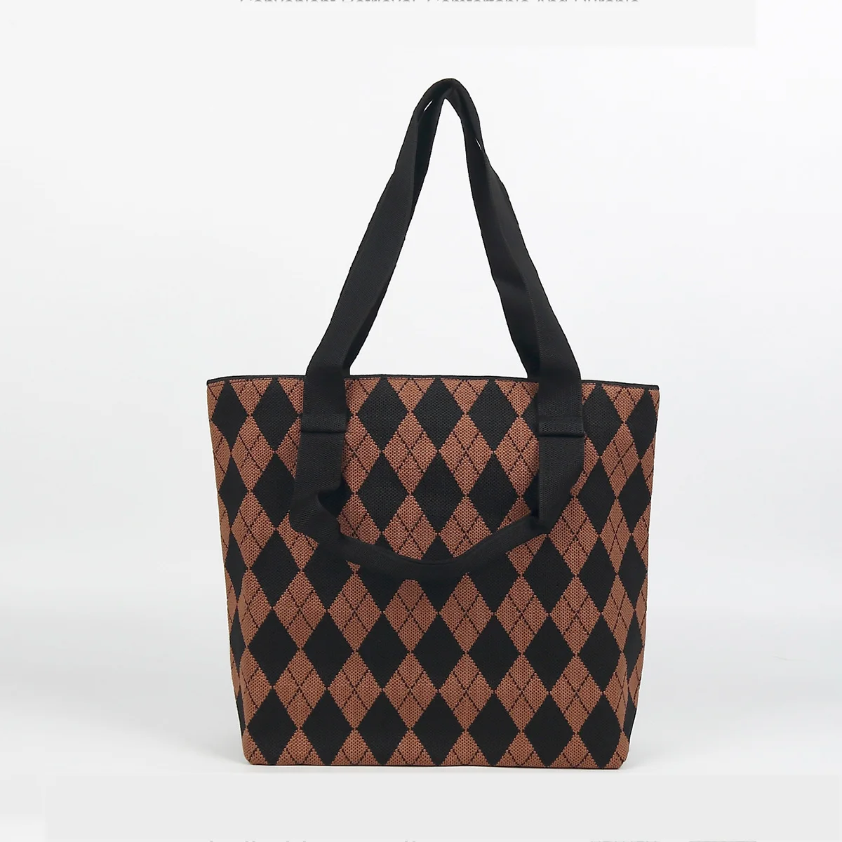 

Women's Large-Capacity Classic and Stylish British-Style Diamond-Patterned Knitted Tote Bag, Spacious Storage Space, Can Hold Essentials, Is an Ideal Accessory for Women and Girls for Daily Shopping, School Trips, and Can Be Used in All Seasons