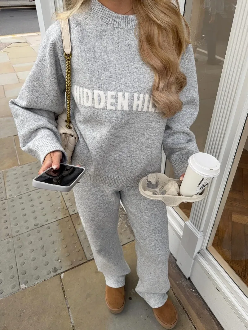 سترة نسائية رمادية بسيطة بنمط حروف إنجليزية قوطية Y2K من Street Y2K، بلوفر عتيق على طراز الهيب هوب الأمريكي متعدد الاستخدامات #3