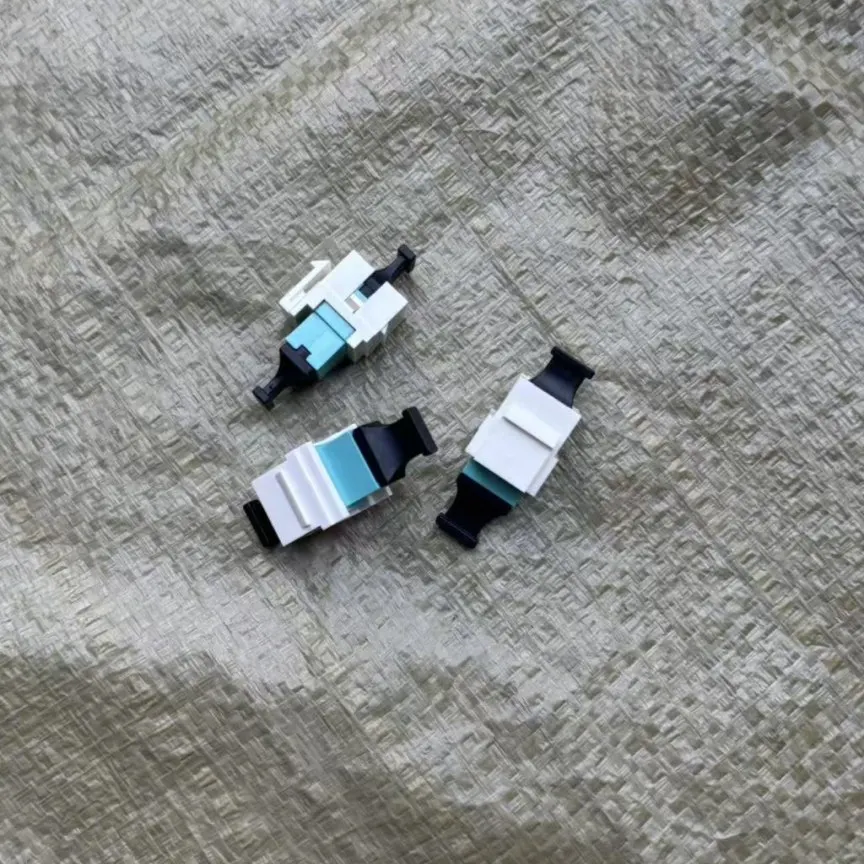 MPO الألياف البصرية وحدة شفة اقتران محول 10 قطعة مشبك التوصيل واجهة محطة صندوق توزيع الإطار