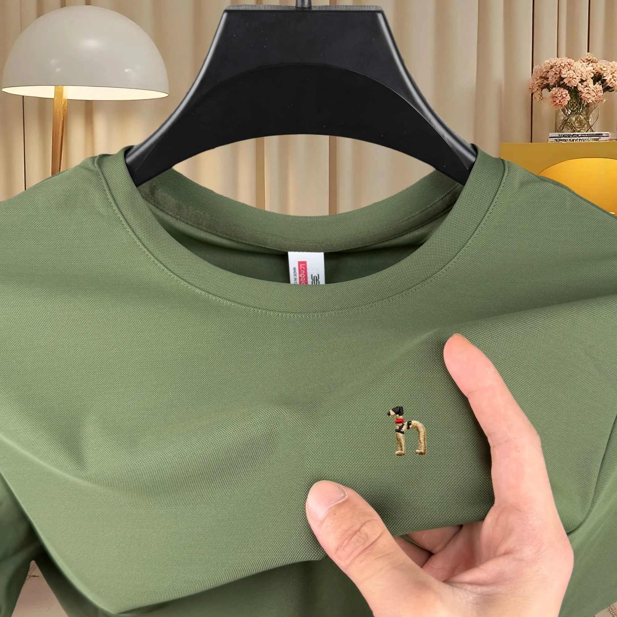 High end ice silk short sleeve men's round neck top summer fashion embroidered design dogs cool breathable casual sports T-shirt
