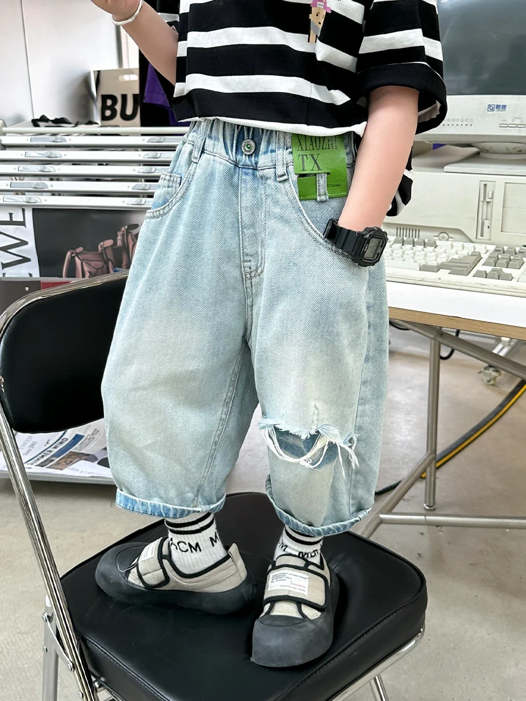 Bb Children's Clothing Boys' Fried Street Ripped Jeans Summer 2023 New Children's Pants Casual Pants Trendy Middle  Children