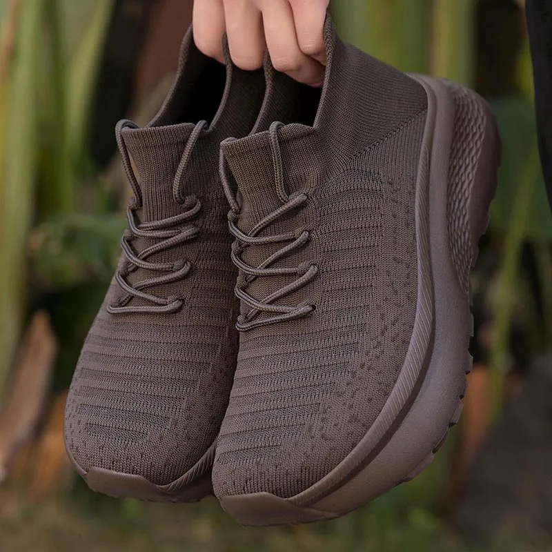 Wide Men's Slip-On Walking Shoes Lightweight Breathable Outdoor Casual Sports Running Shoes Sneakers For Swollen Feet