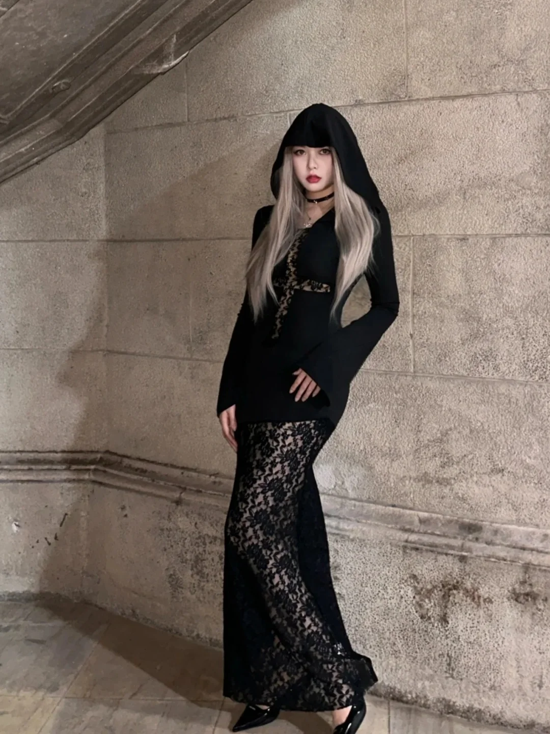 Bruja de Halloween cos gótico encaje negro mangas largas vestidos sexy temperamento chica subcultura cintura alta ajustado vestido con capucha de calle