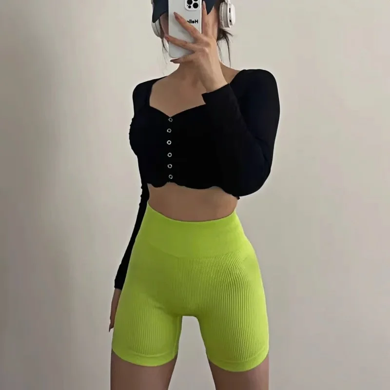 Damen High-Waist Biker-Shorts mit Po-Lifting-Effekt - Atmungsaktive, feuchtigkeitsableitende Kompressionsshorts für Laufen, Fitness & Yoga – Detail 10