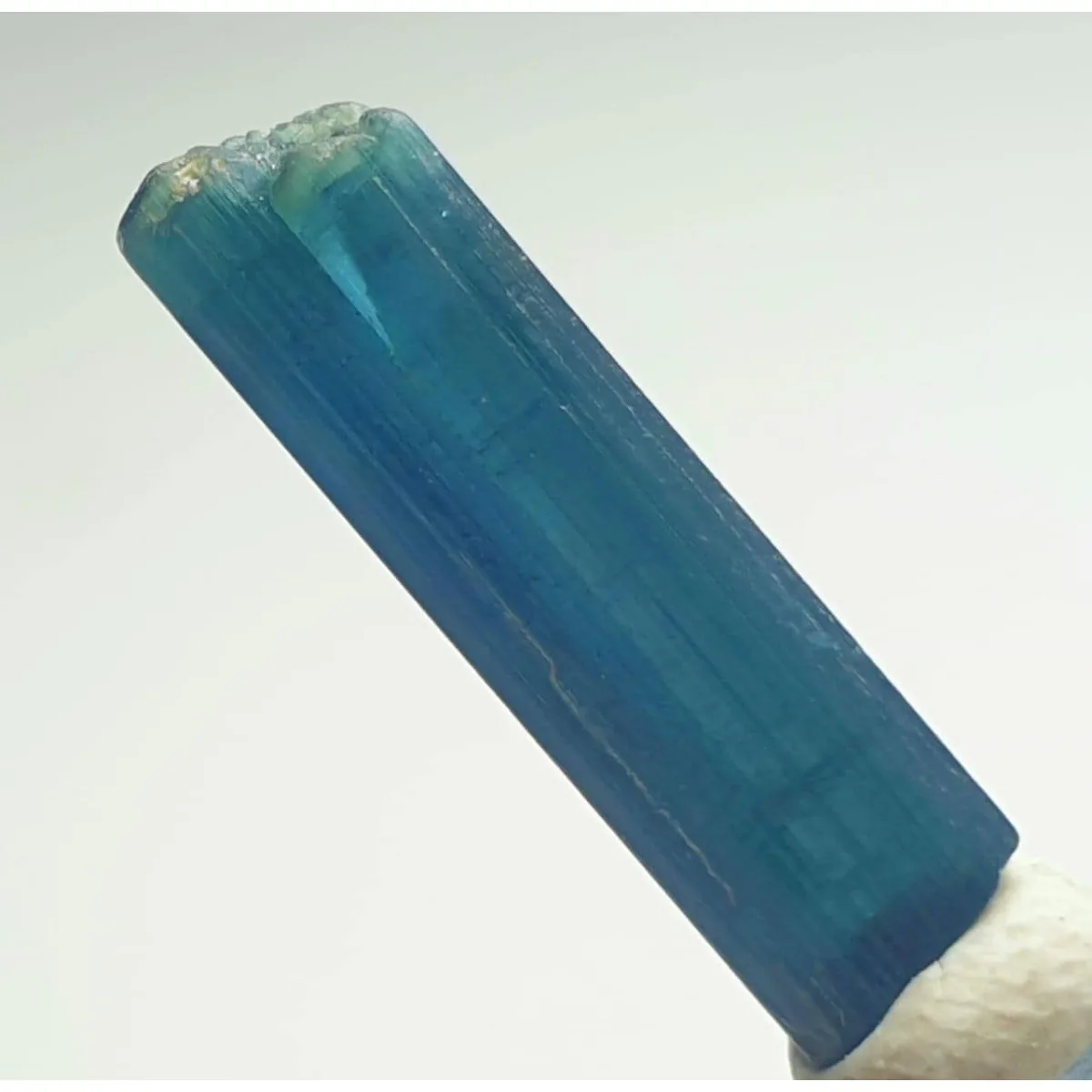 Brazilian Elbaite Rough Mineral Stones, 10g 5-15mm Natural Tones, Display Case for Mineral Collection