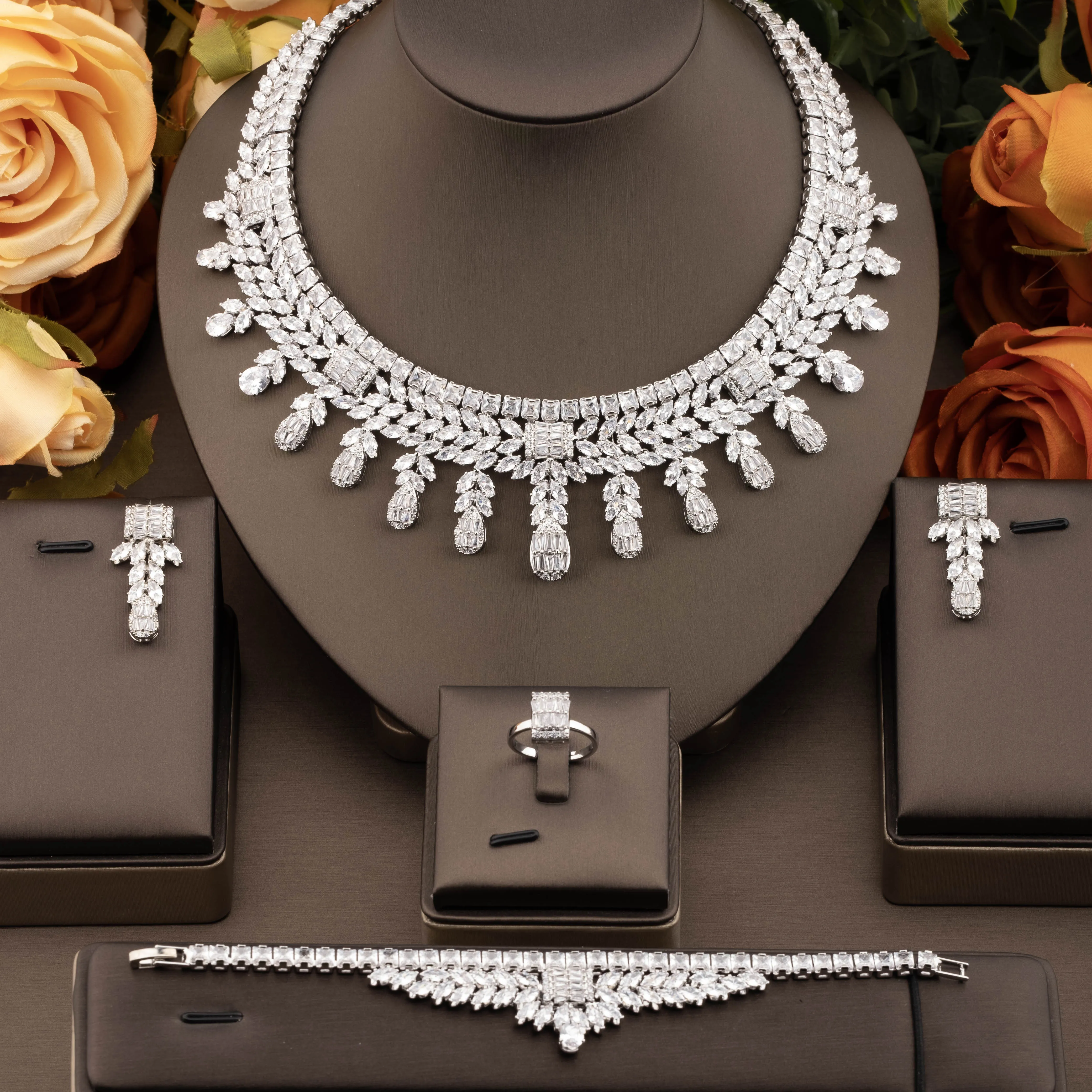 

1 Set of Luxurious and Elegant Jewelry Set with Sparkling Cubic Zirconia in Wheat Spike Design, Suitable for Women to Wear at Weddings and Banquets. Gift Box Not Included