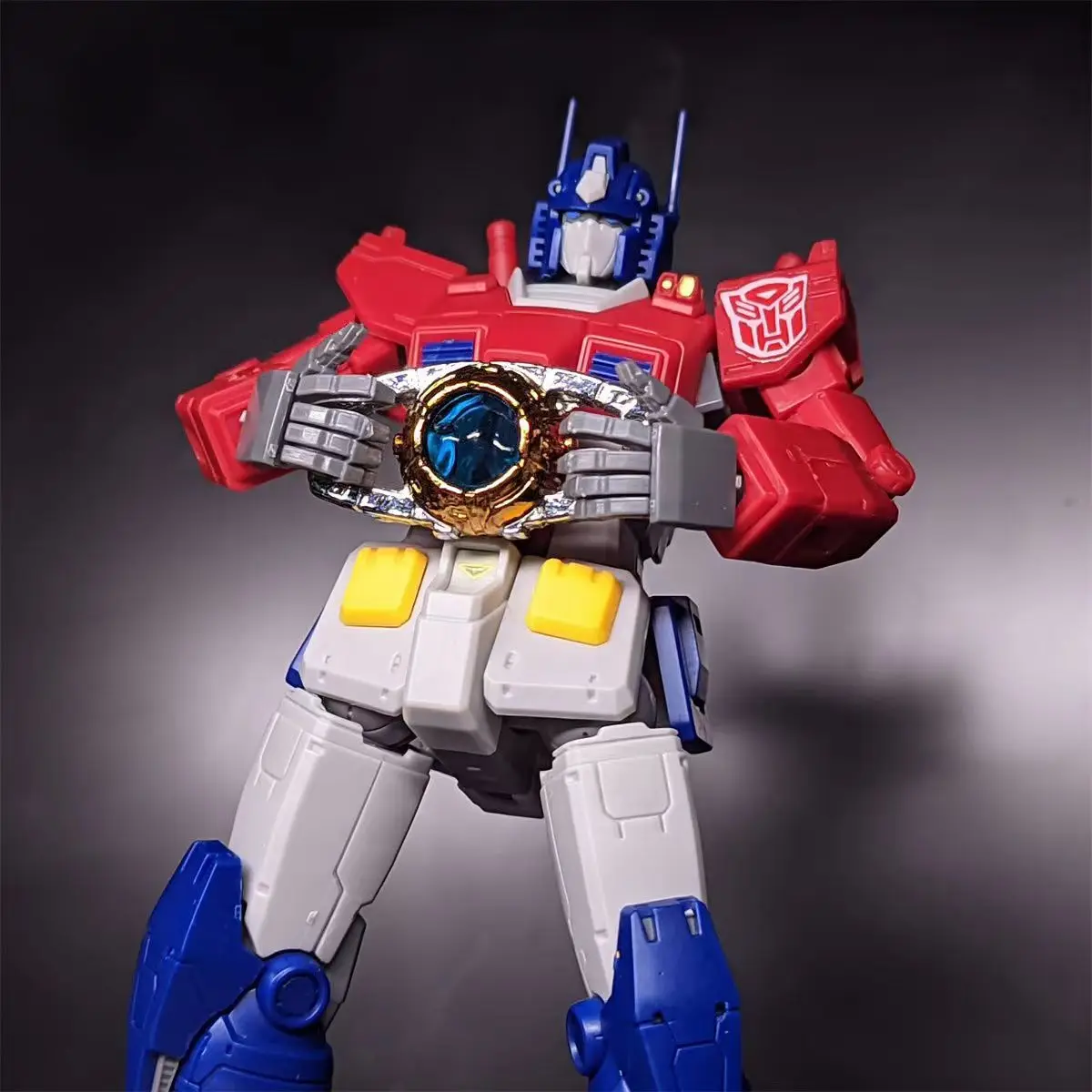 Novo kit de modelo de montagem mecha 12 gto optimus prime cor hg 1/144 articulações móveis terno móvel montagem robô brinquedo presente