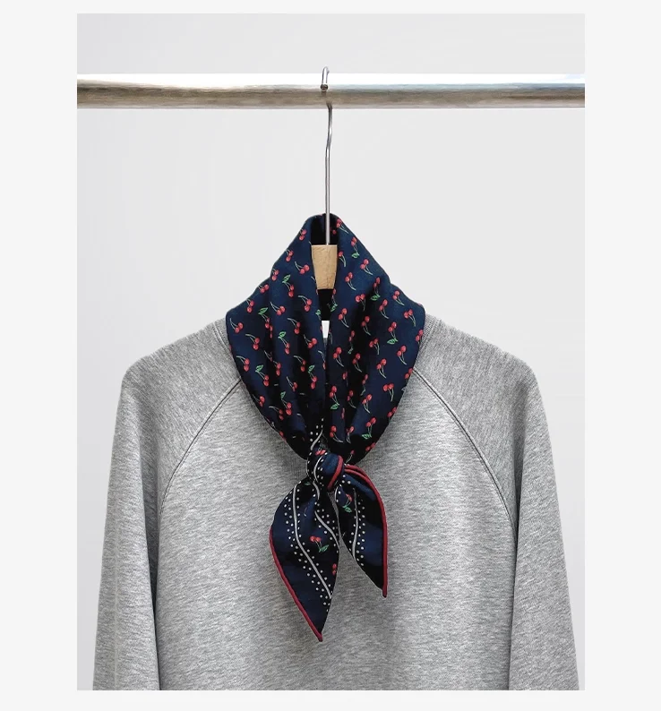 

100% Nature Wool Winter Women Scarf Korean Fashion Navy Blue Cherry Print Square Scarf Pure Wool Neck Warmer Muffler Lady
