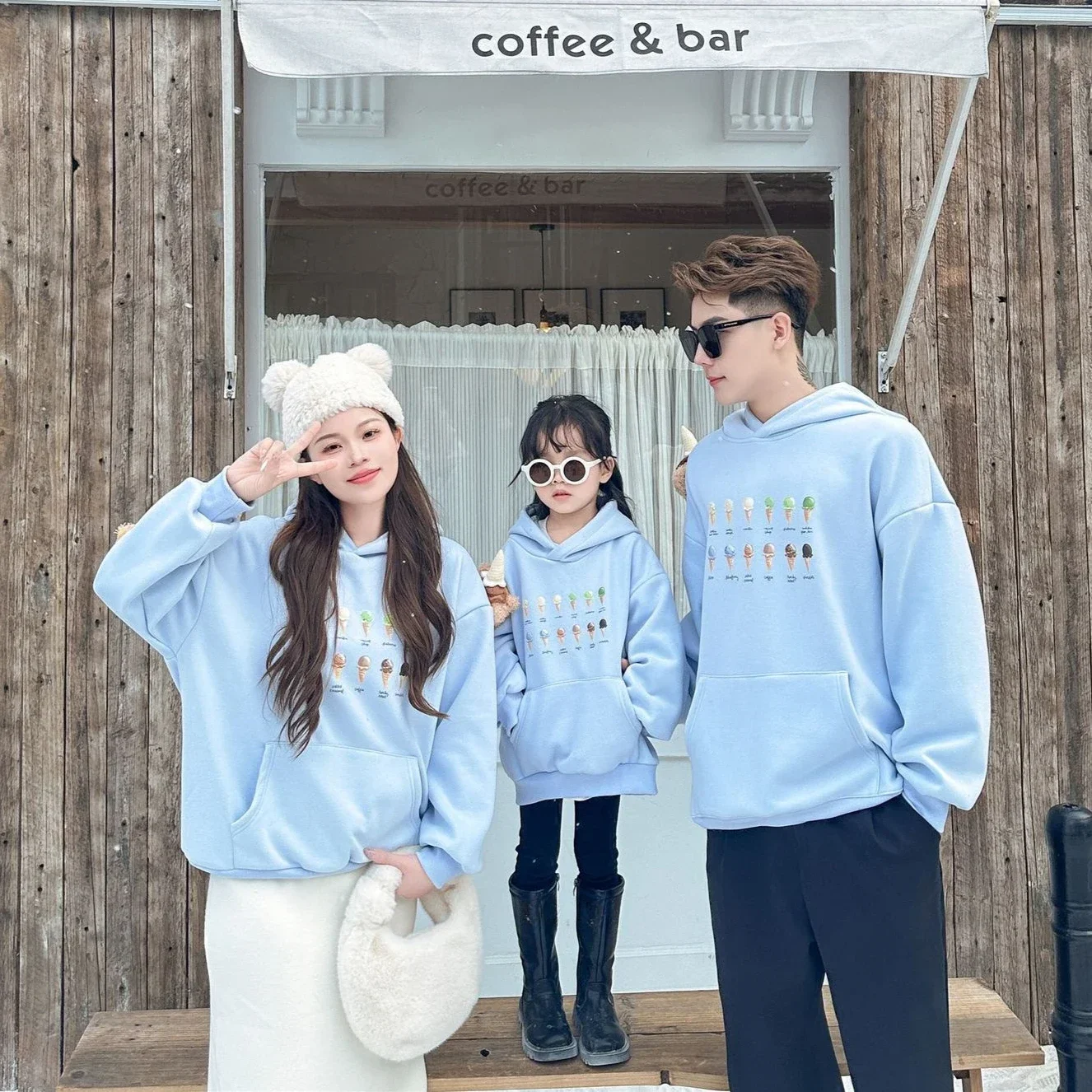 2025 Hooded Sweatshirts Baby Romper Winter Hoodies for The Whole Family Matching Warm Mom Dad Daughter Son Matching Top Clothing