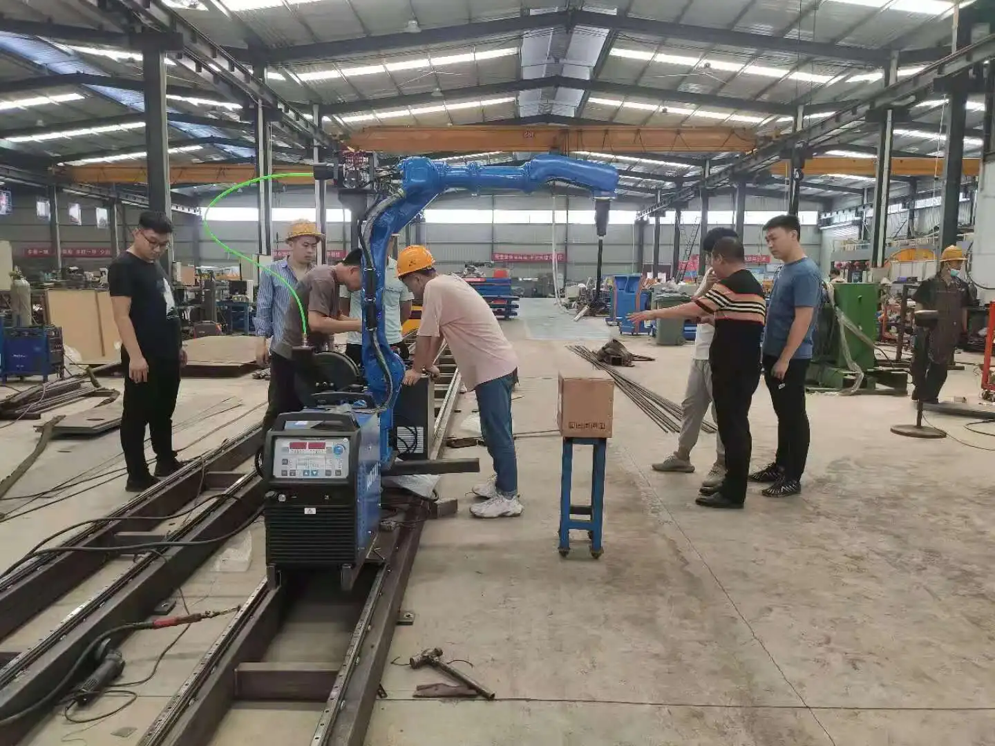 Braço robótico automático de 6 eixos/braço robótico de soldagem industrial