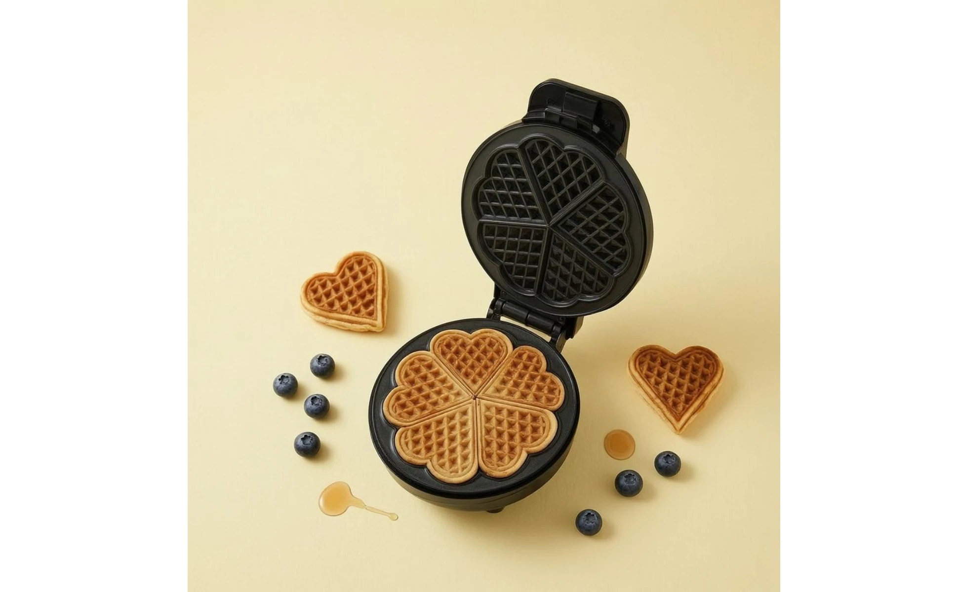 Clamshell Waffle Maker Non-Stick Electric Waffle Maker Small Appliance Indicator Lights Black