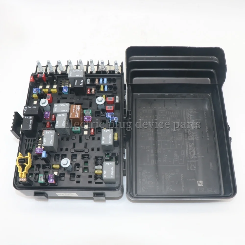 

68312089AC 68312089AD 68312089AB Power Distribution Center for Ram 3.6L 5.7L 1500 2019