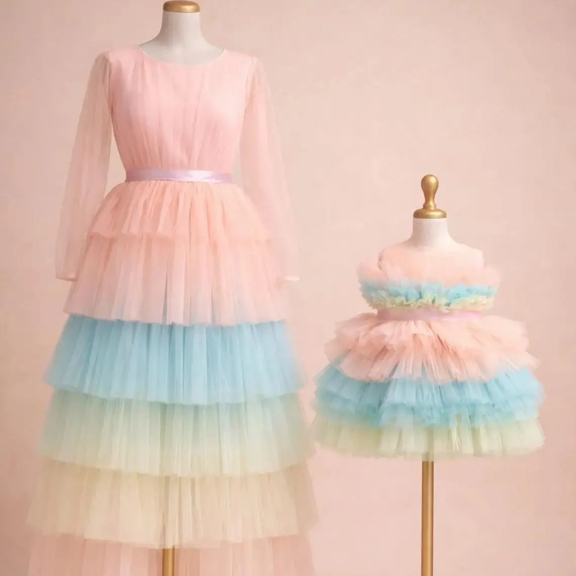 New Fashion Rainbow Mother & Daughter Matching Multicolor Paste Tulle Dresses Mommy and Me Outfit  Special Occasion Gowns