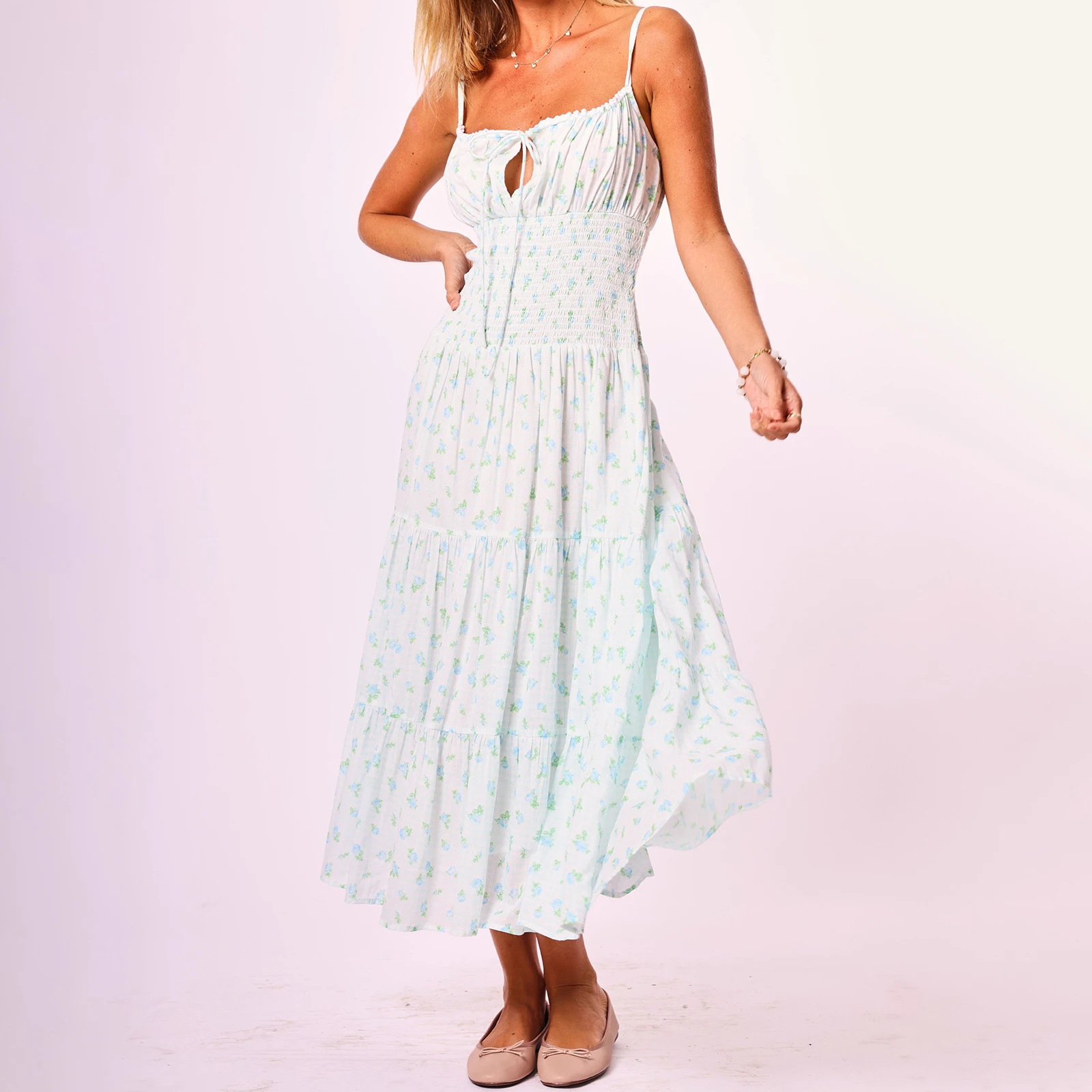 Abito lungo floreale da donna con scollo a barchetta, slim, smock, allacciatura, collo quadrato, senza maniche, a strati, con volant, per il club di feste quotidiano