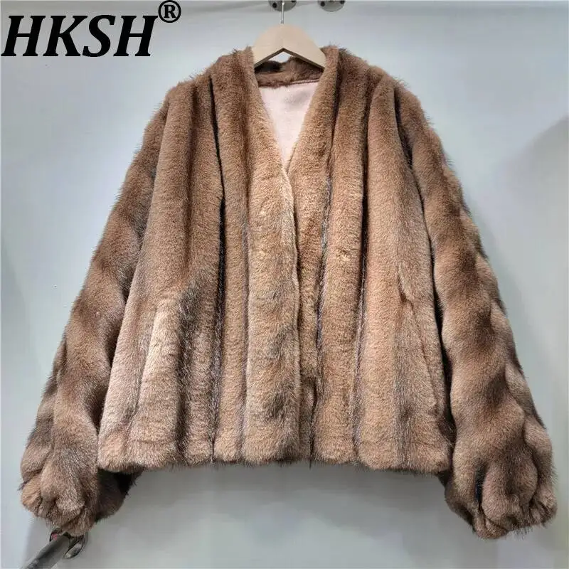 

HKSH 2025 Winter New Women's Faux Fur Coat V-neck Long Sleeves Design Sense Elegant Luxury Versatile Casual Thick Jacket HK14818