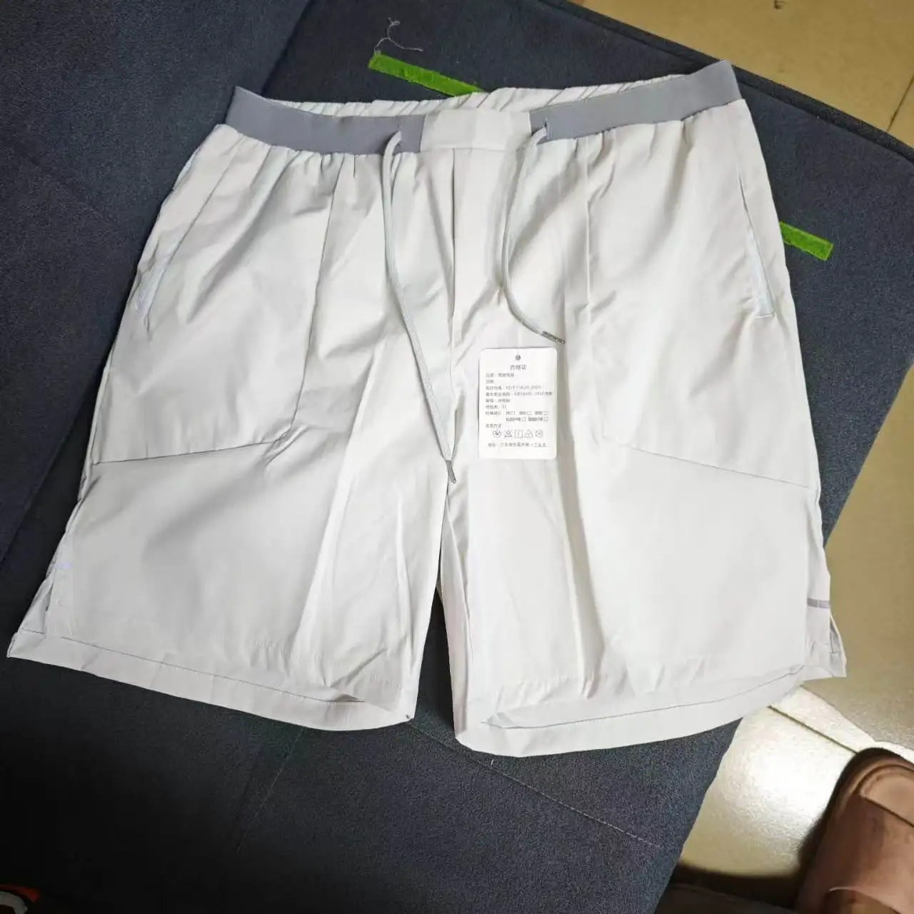 breathable quick-drying four-point pants men's outer wear medium pants slim-fitting elastic sports casual shorts LK2502