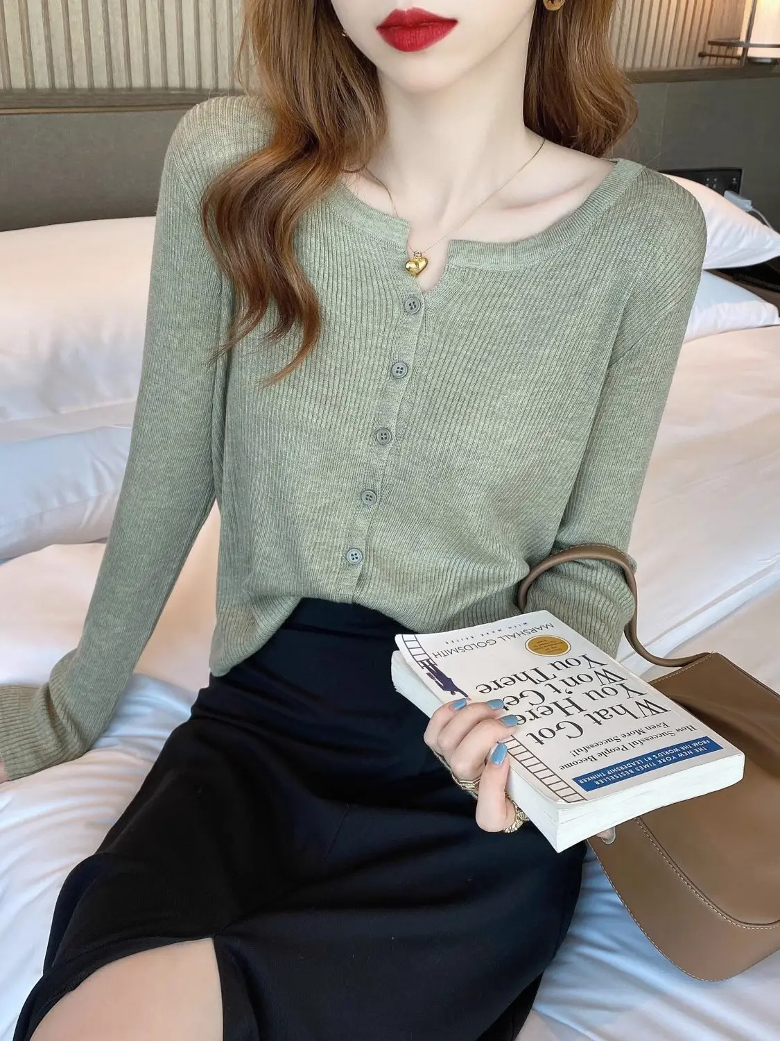 

Women's Short Knitted Ice Silk Top Thin Outerwear Cardigan Spring 2026 Commute Style Soft Long Sleeve V-Neck Warmth Function