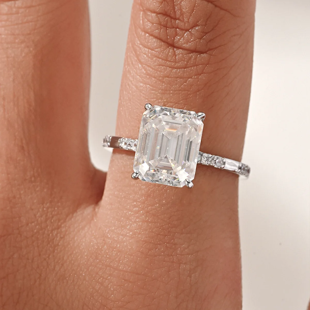 4CT Emerald Cut Moissanite Ring 925 Sterling Silver Side Stones Engagement Wedding Ring For Women Fine Jewelry Gift