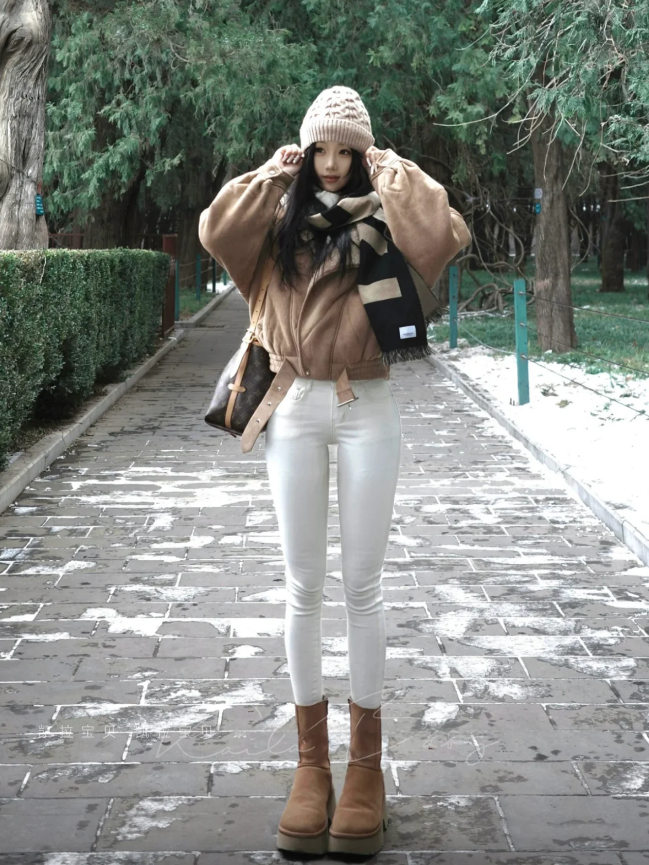 

Slim Fit Korean Sle Women's Jeans High Waist Cotton Stretch Denim Bootcut Pencil Pants Butt Lifting Faionable Trousers