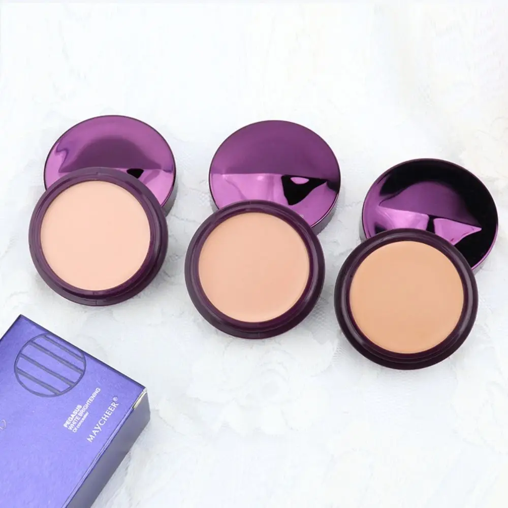 Hete zachte matte gezichtscrème Langdurige lichtgewicht concealer Hydraterende gezichtsfoundation voor de donkere huid