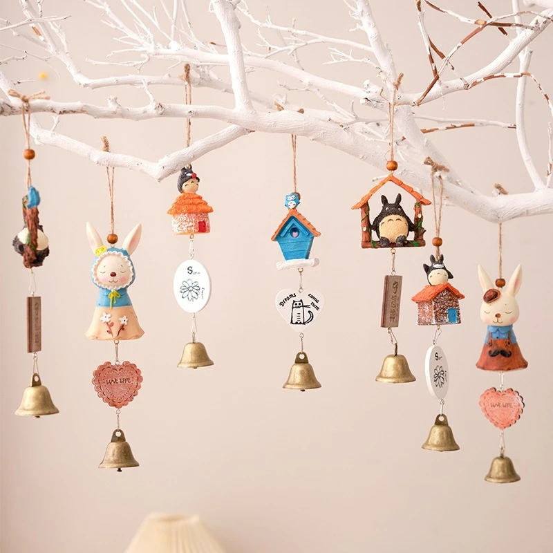 Kawaii Animal Wind Chime Resin Rabbit Cat Figurine Pendant Metal Bell Indoor Outdoor Garden Wall Hanging Ornament Gift