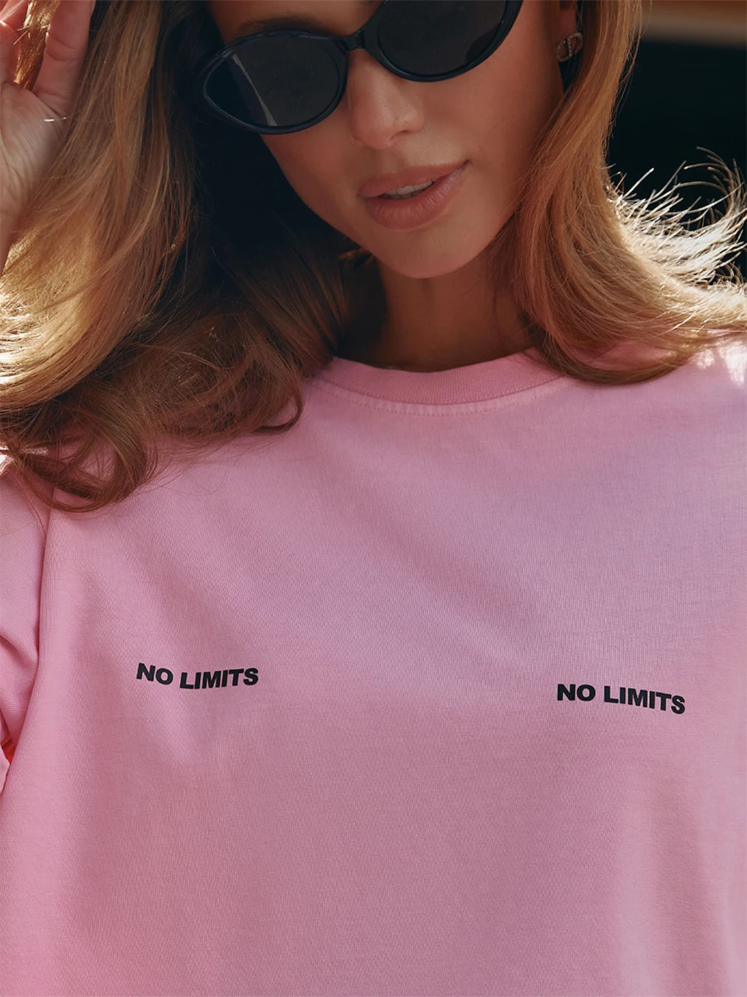 IMMER LATE, ABER WORTH THE WART. Damen T-Shirt in rosa Farbe, lässiger Slogan, Tropfenärmel, modisches Sommer-Baumwoll-T-Shirt, Drop Shipping – Detail 3