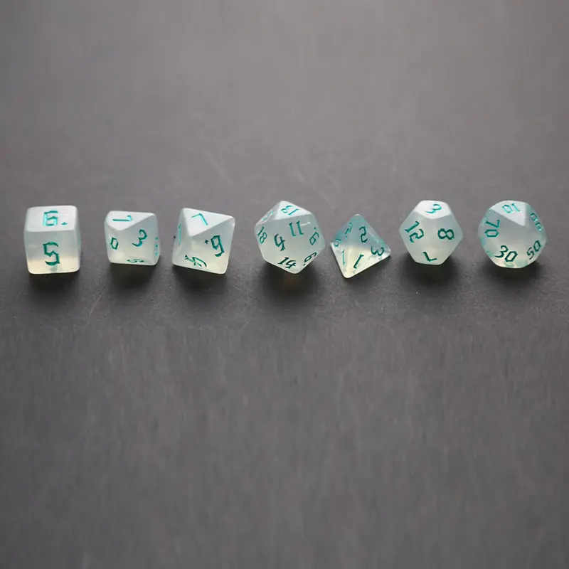 7pcs/set Polyhedral 7-Die Carved Pattern Dice Set D4 D6 D8 D10 D% D12 D20 For Game