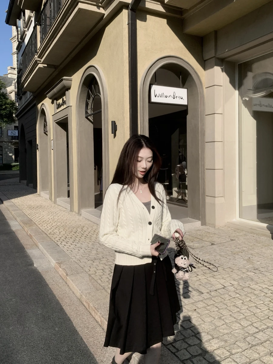 

Miu Sle Women's Mid-Length A-Line Skirt Spring 2026 Faionable Ele Korean Versatile f-length Gored Skirt