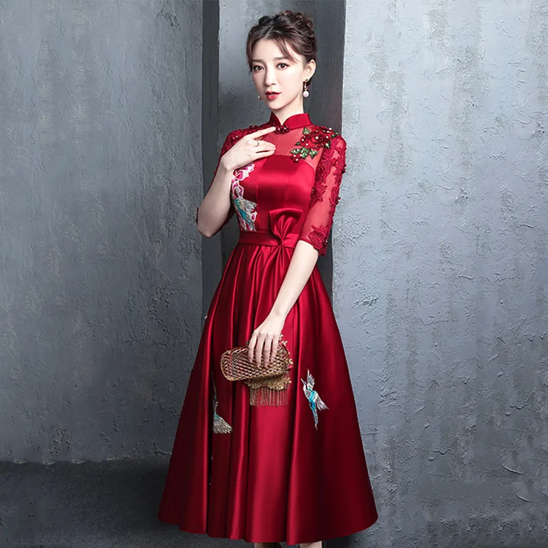 

1pcs/lot Embroidery vintage style woman Chinese Vintage Traditional Wedding Cheongsam Elegant Evening Party Gowns