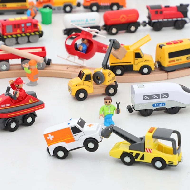 Locomotora de acción con pilas para niños, tren con conexión magnética, potente juego de tren apto para trenes y pistas de madera Brio